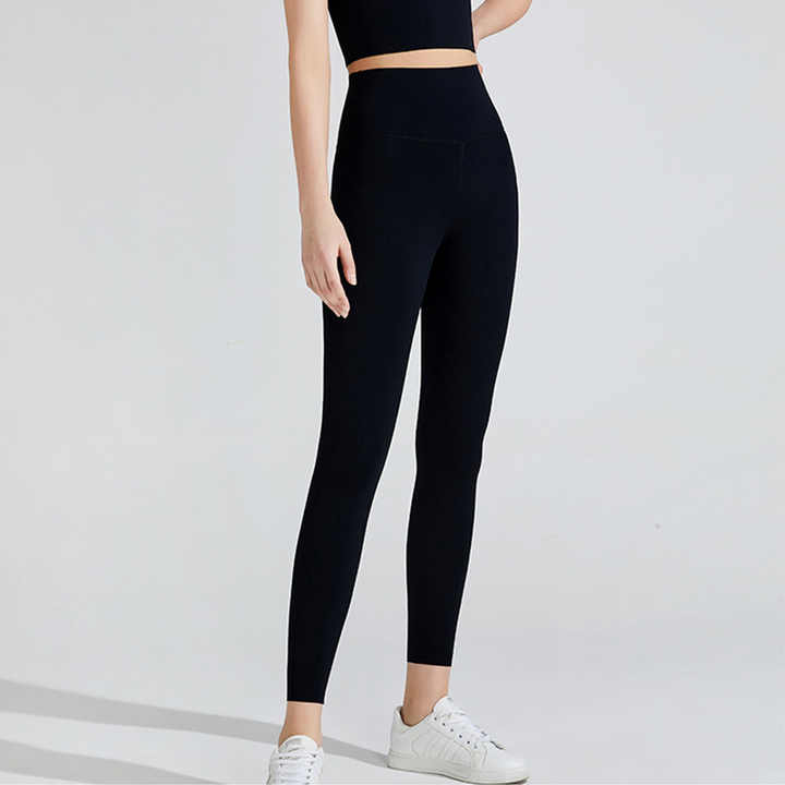 Embrace Essential Leggings (Black)